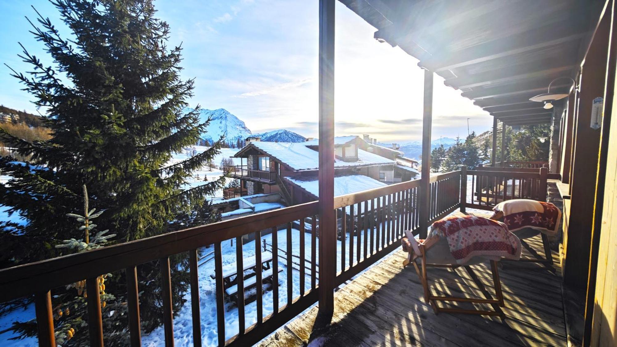 Hostdomus - Imperial Chalet Villa Colle Colle Sestriere Exteriör bild